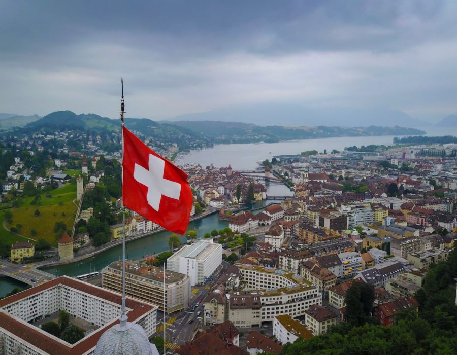 Annuaire des PME à Genève, Lausanne, Zurich et Bâle : comment trouver le bon prestataire en 2026
