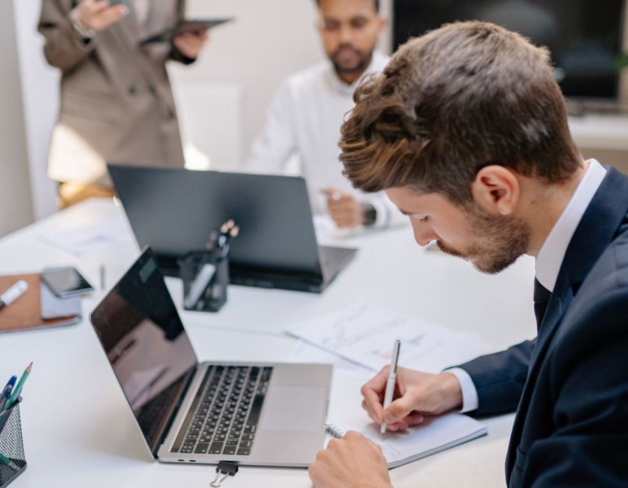 Créer une PME en Suisse : les étapes essentielles